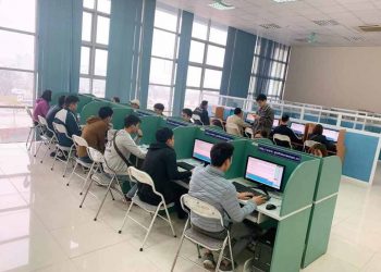 Phần lý thuyết thi bằng lái xe máy được thi trên máy tính