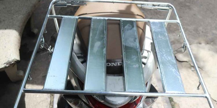 Sản xuất một chiếc baga khá đơn giản