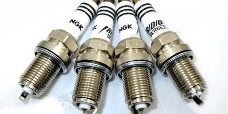 Bảo dưỡng Bugi xe máy đúng cách để giúp xe luôn bền lâu