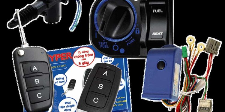 Trang bị cho xe máy một thiết bị khóa chống trộm để đảm bảo an toàn 
