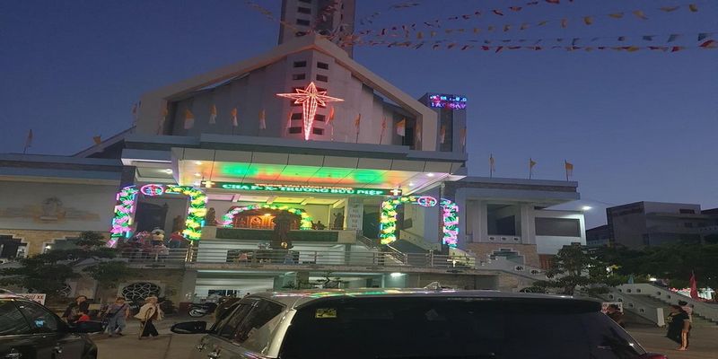 Du lịch Bạc Liêu - thăm Nhà thờ Tắc Sậy